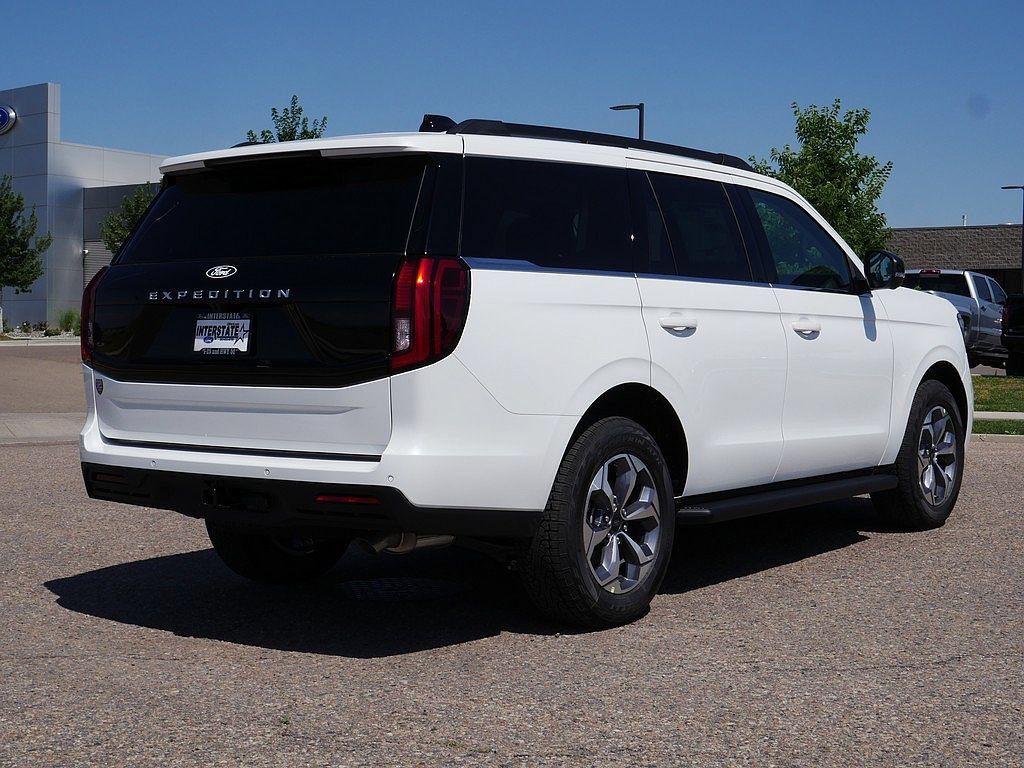New 2027 Ford Expedition Active AWD/4WD image 5