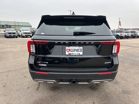 New 2026 Ford Explorer Active w/ Active Comfort Package image 14