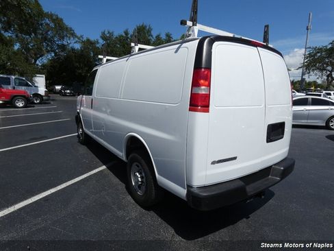 Used 2021 Chevrolet Express 2500 w/ Driver Convenience Package RWD image 9