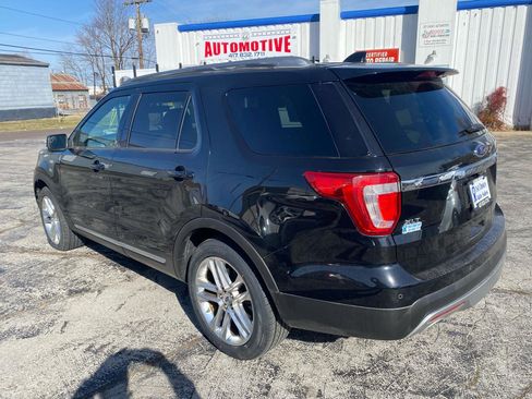 Used 2016 Ford Explorer XLT w/ Equipment Group 202A image 11