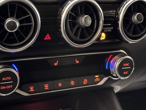 New 2025 Nissan Sentra SR image 29