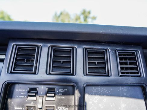 Used 1988 Chevrolet Corvette Convertible RWD image 36