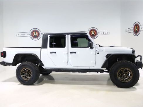 Used 2021 Jeep Gladiator Sport AWD/4WD image 27