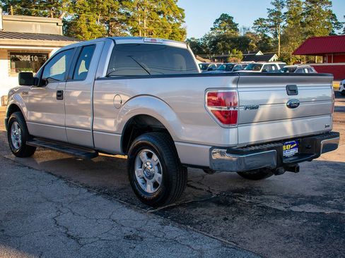 Used 2010 Ford F150 XLT image 4