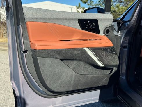 New 2026 Cadillac Optiq Luxury 2 image 17