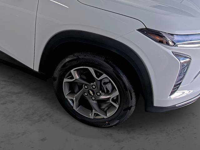 New 2026 Chevrolet Trax LT w/ Driver Confidence Package FWD image 14