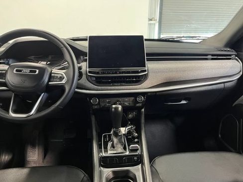 Used 2024 Jeep Compass Latitude AWD/4WD image 22