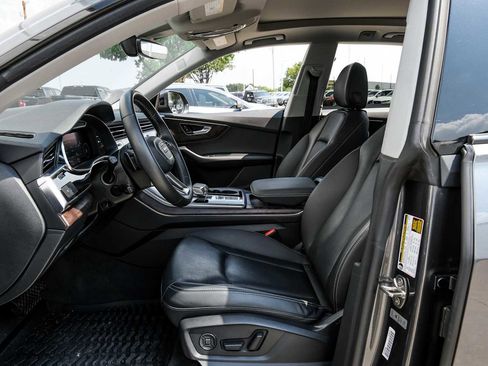 Used 2020 Audi Q8 Premium Plus w/ Premium Plus Package image 4