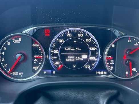 Used 2023 GMC Acadia SLT w/ Technology Package AWD/4WD image 10