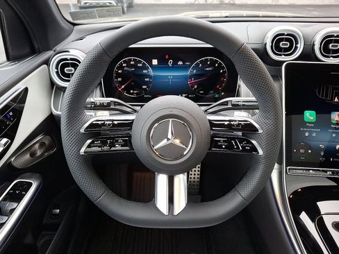 Used 2026 Mercedes-Benz GLC 300 4MATIC image 17