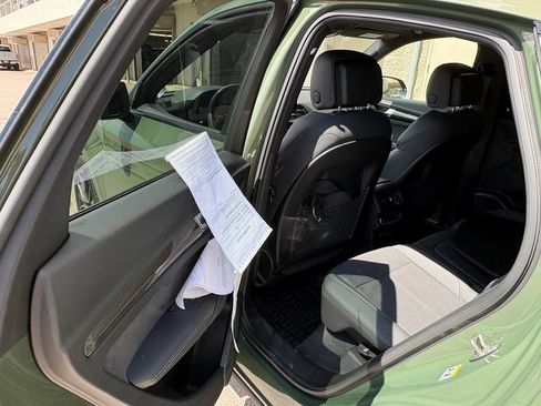 Used 2024 Audi SQ5 Prestige AWD/4WD image 27