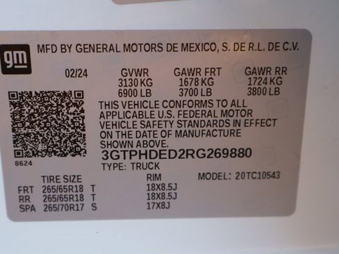 Used 2024 GMC Sierra 1500 SLT image 40