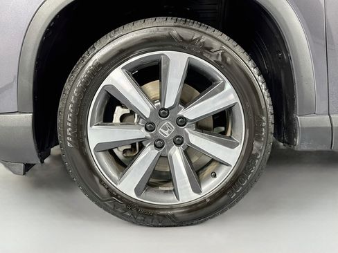 Certified 2025 Honda Pilot Touring image 34