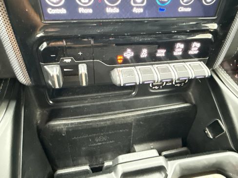 Used 2021 RAM 1500 Limited w/ Bed Utility Group AWD/4WD image 34