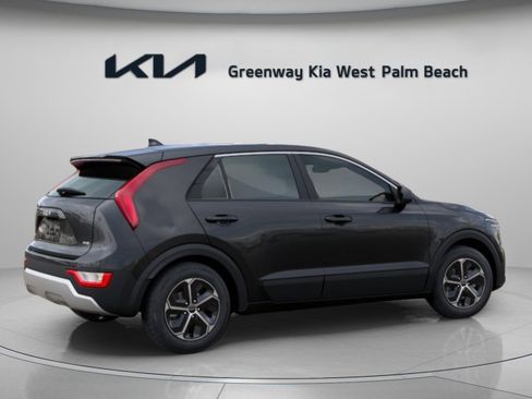 New 2026 Kia Niro LX FWD image 8