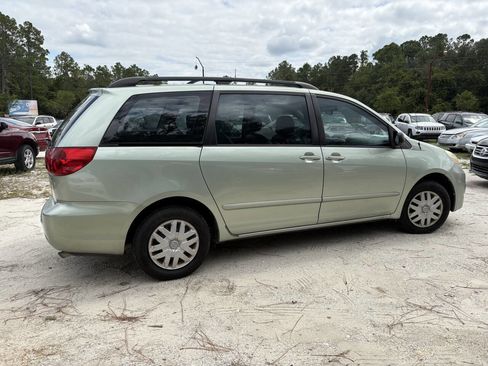 Used 2006 Toyota Sienna CE image 3