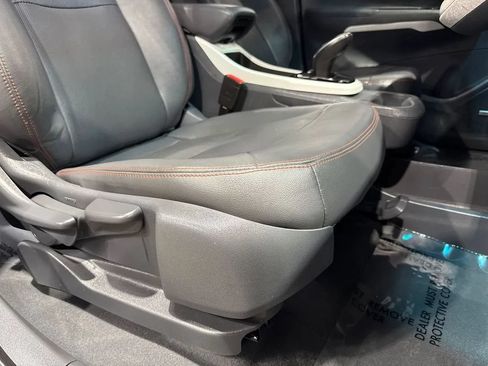 Used 2020 Chevrolet Bolt Premier w/ Infotainment Package FWD image 80