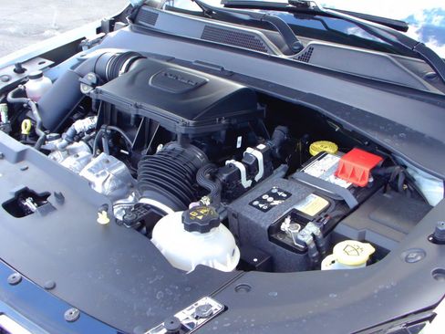 Used 2025 Jeep Compass Limited w/ Elite Group AWD/4WD image 28