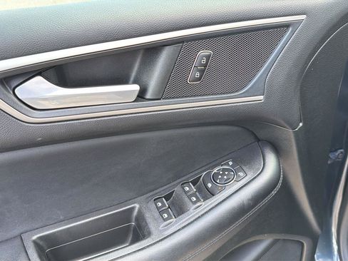 Used 2022 Ford Edge SEL w/ Convenience Package AWD/4WD image 11
