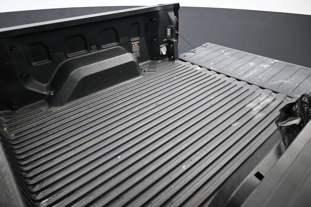 Used 2024 Chevrolet Silverado 1500 LT RWD image 44