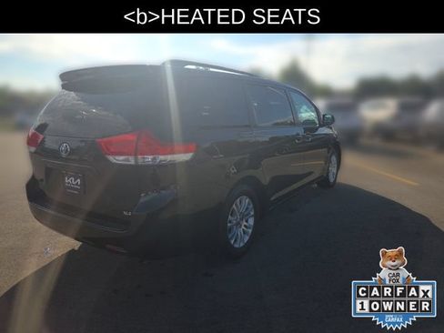 Used 2014 Toyota Sienna XLE FWD image 6