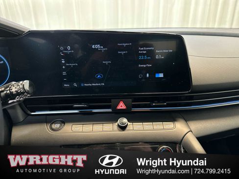 Used 2025 Hyundai Elantra SEL w/ Cargo Package image 25