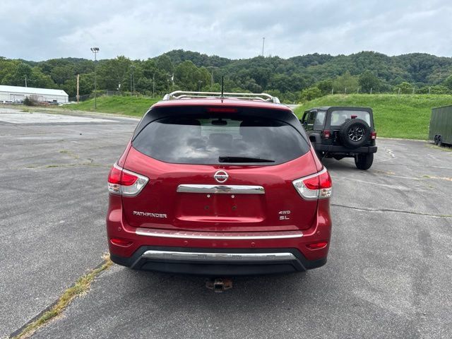 Used 2014 Nissan Pathfinder SL AWD/4WD image 7