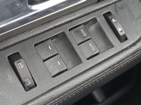 Used 2012 Ford F150 Platinum image 17