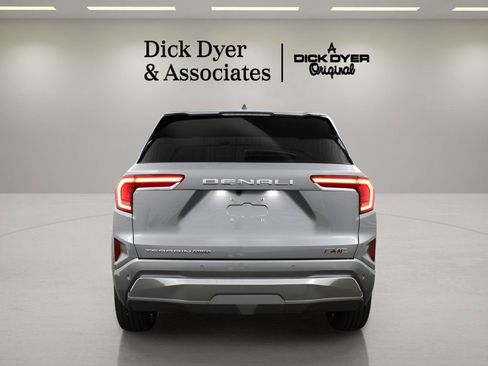 Used 2026 GMC Terrain Denali image 3