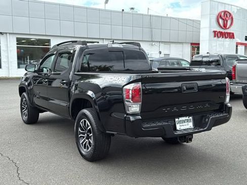 Certified 2022 Toyota Tacoma TRD Sport AWD/4WD image 4