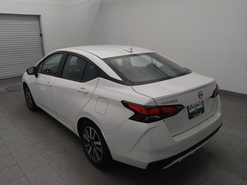 Used 2024 Nissan Versa SV FWD image 5
