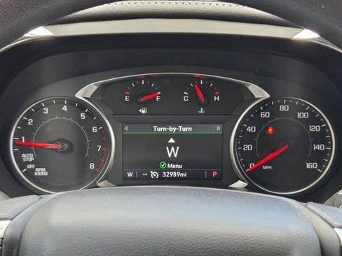 Used 2025 Chevrolet Blazer LT AWD/4WD image 16