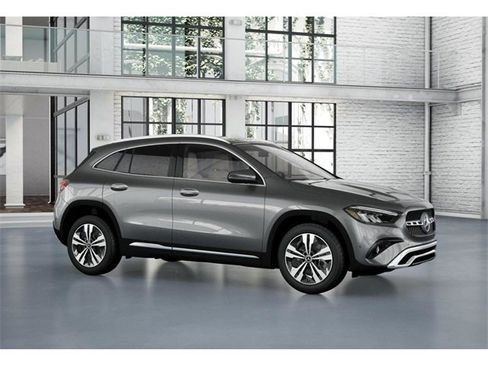 New 2026 Mercedes-Benz GLA 250 4MATIC image 13