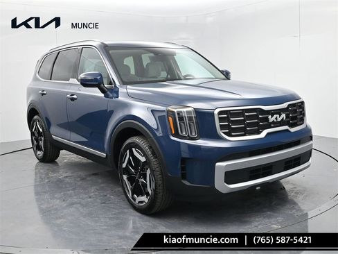 New 2025 Kia Telluride S image 1