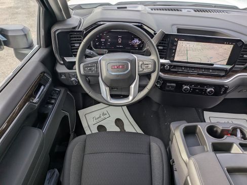 New 2026 GMC Sierra 2500 SLE image 18