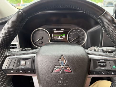 Used 2024 Mitsubishi Outlander SE FWD image 33