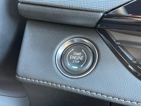 Used 2025 Buick Enclave Preferred image 14