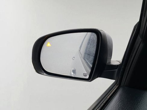 Used 2018 Jeep Cherokee Limited w/ High Altitude Package image 21