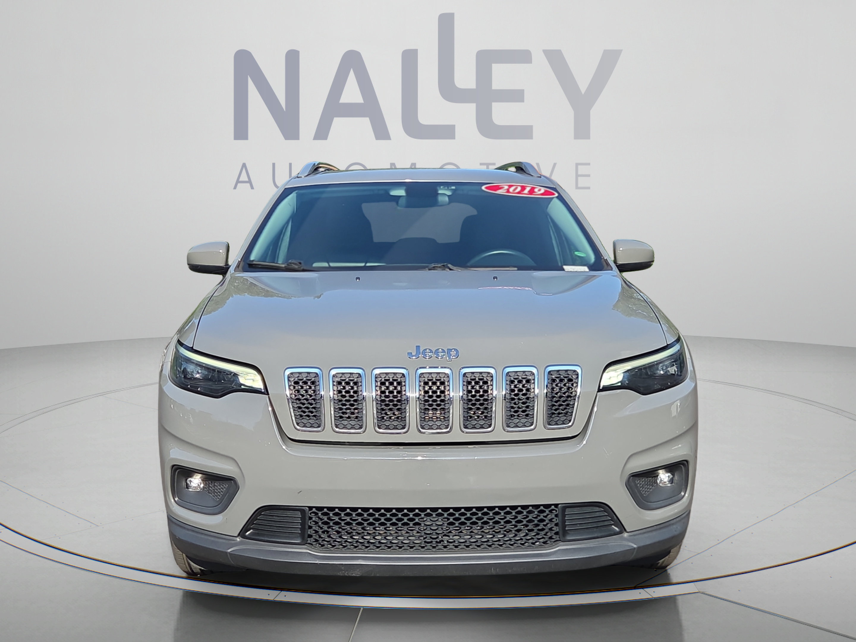 Used 2019 Jeep Cherokee Latitude Plus FWD image 8