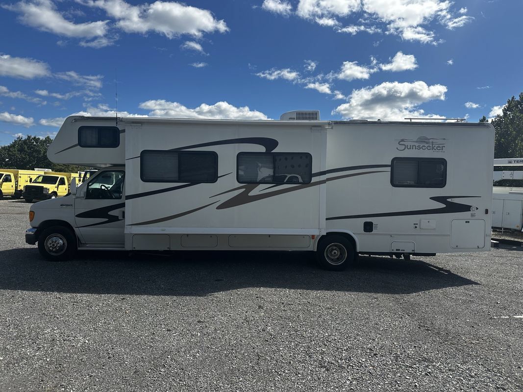 Used 2006 Ford E-450 and Econoline 450 RWD image 4