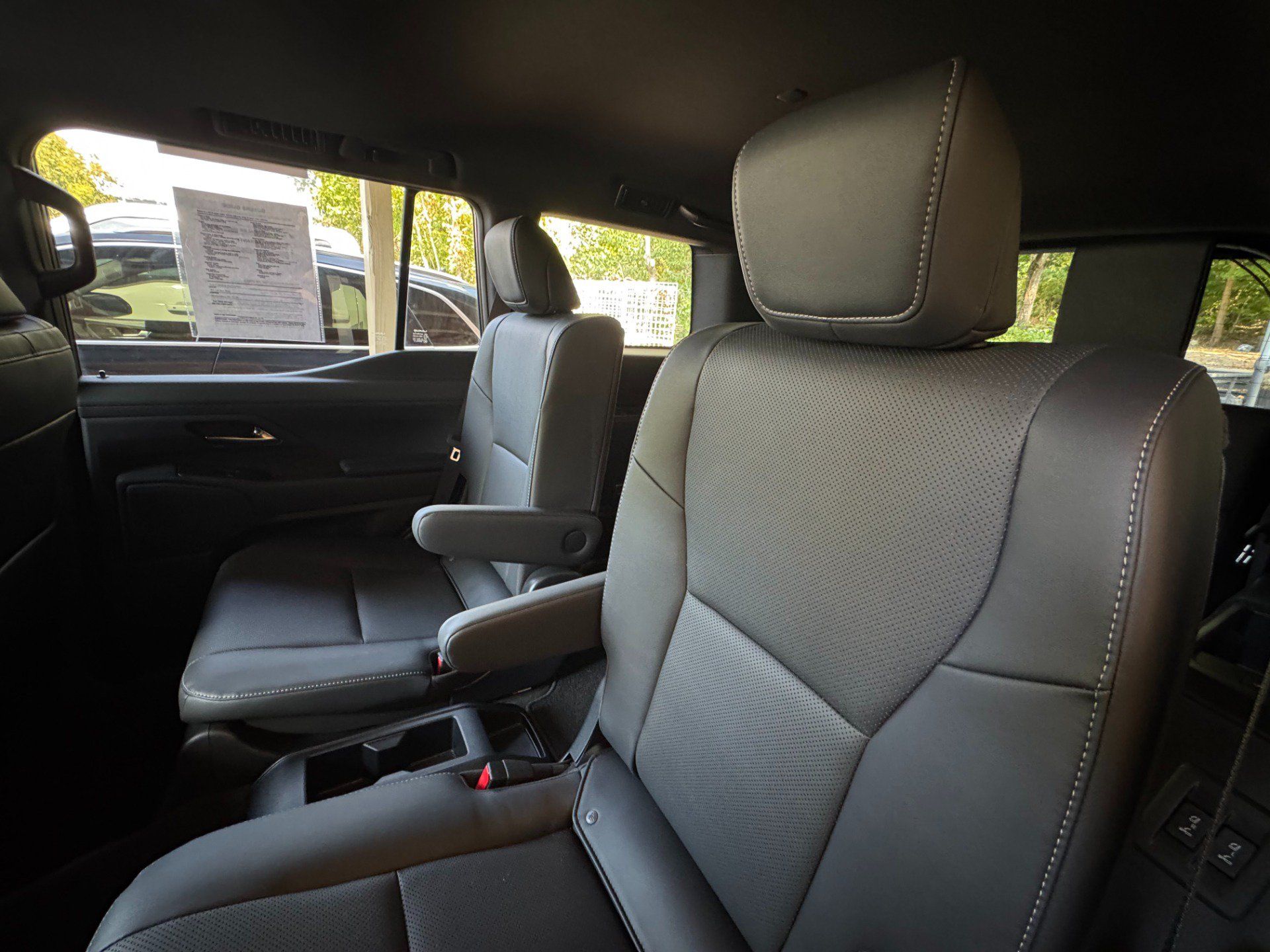 Used 2025 Lexus GX 550 w/ Cold Area Package AWD/4WD image 52