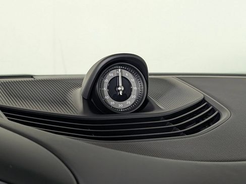 New 2026 Porsche Taycan AWD/4WD image 32