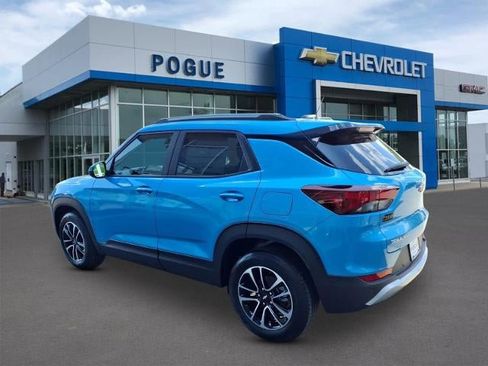 New 2026 Chevrolet TrailBlazer LT FWD image 3