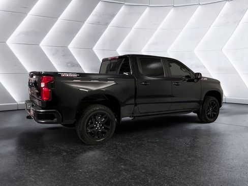 Used 2025 Chevrolet Silverado 1500 LT Trail Boss w/ Convenience Package II AWD/4WD image 4