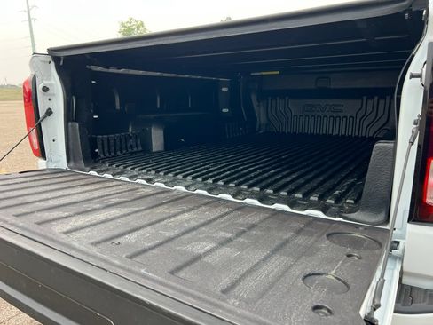 New 2026 GMC Sierra 1500 Elevation AWD/4WD image 8