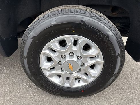 Used 2022 Chevrolet Silverado 2500 LT w/ Convenience Package image 33