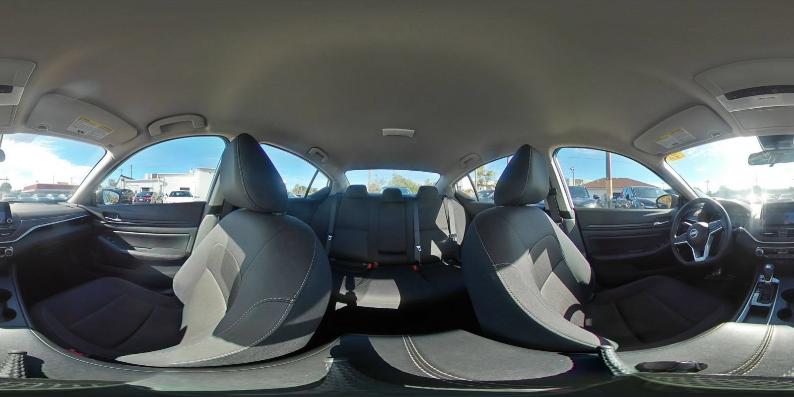 Used 2025 Nissan Altima 2.5 SV FWD image 42