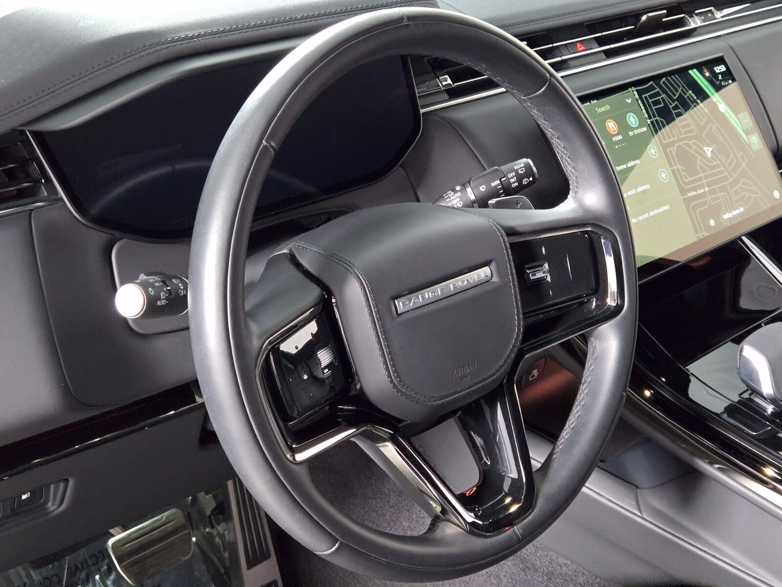 Used 2025 Land Rover Range Rover Sport Dynamic SE AWD/4WD image 23