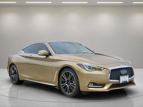 Used 2019 INFINITI Q60 3.0t Luxe AWD/4WD image 3