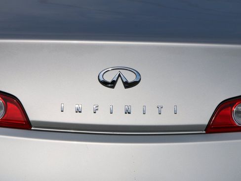 Used 2003 INFINITI G35 Coupe w/ Premium Pkg RWD image 5